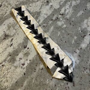 Ottimo Uomo Mens Silk Tie Geometric Art Deco Triangle‎ Cream Black Silver Italy